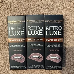 Makeup Revolution Retro Luxe Matte Lip Kit - Treason x3
